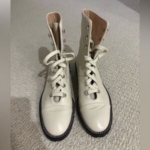 NWOT Stuart Weitzman boots